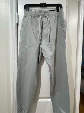 Men's Lululemon Light Gray Drawstring Pants